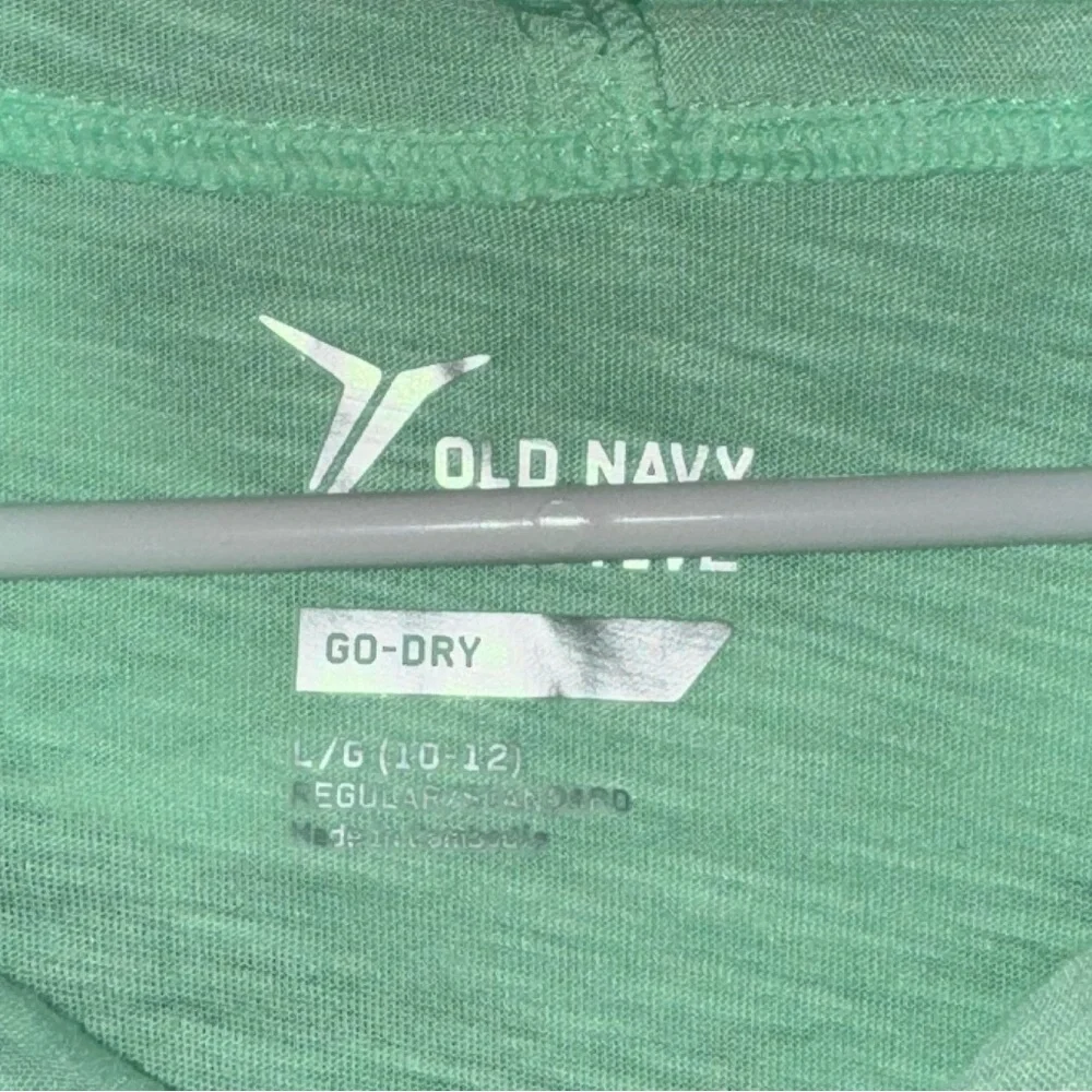 Old Navy active top